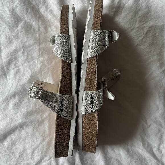 Mephisto Norie Silver Fiore Metallic Leather Sandal, 37 - Picture 4 of 7